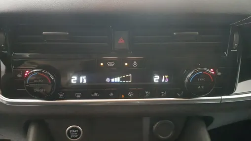 NISSAN Qashqai Qashqai 1.3 DIG-T mHEV N-Connecta Xtronic