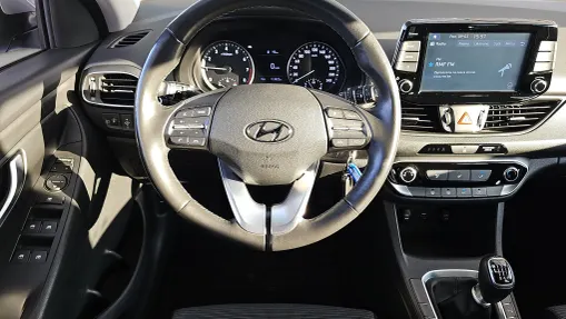 HYUNDAI i30 i30 1.0 T-GDI Modern