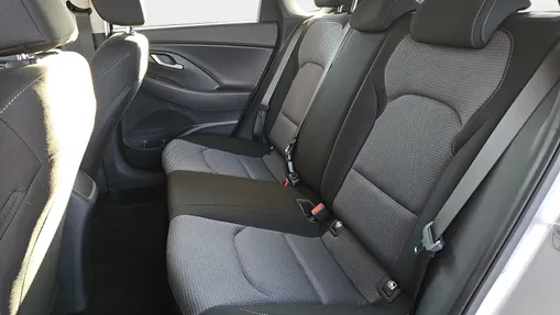 HYUNDAI i30 i30 1.0 T-GDI Modern