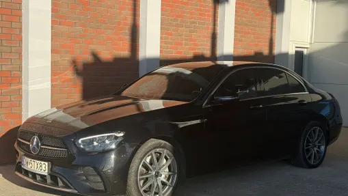 MERCEDES-BENZ E Klasa E 300 de AMG
