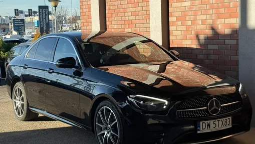 MERCEDES-BENZ E Klasa E 300 de AMG