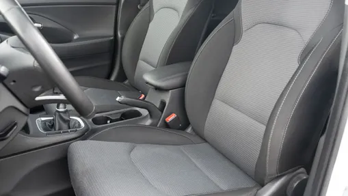 HYUNDAI i30 i30 1.0 T-GDI Modern
