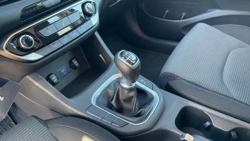 HYUNDAI i30 i30 1.0 T-GDI Modern
