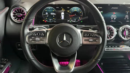MERCEDES-BENZ GLB GLB 200 4-Matic AMG Line 8G-DCT