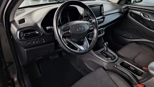 HYUNDAI i30 i30 Fastback 1.5 T-GDI 48V Smart DCT