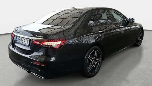 MERCEDES-BENZ E Klasa E 220 d 4-Matic AMG