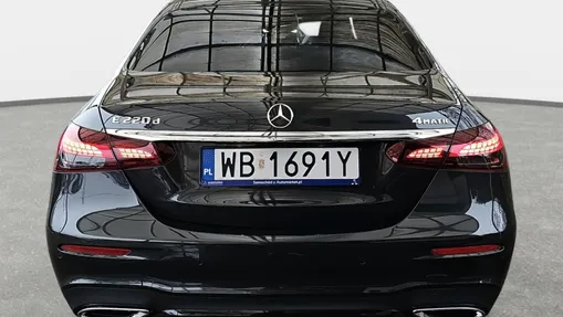 MERCEDES-BENZ E Klasa E 220 d 4-Matic AMG