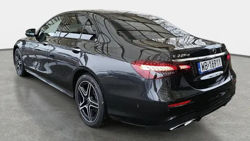 MERCEDES-BENZ E Klasa E 220 d 4-Matic AMG