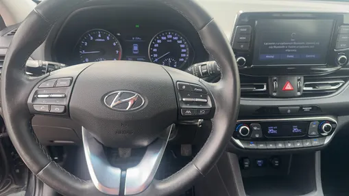 HYUNDAI i30 i30 1.0 T-GDI Smart