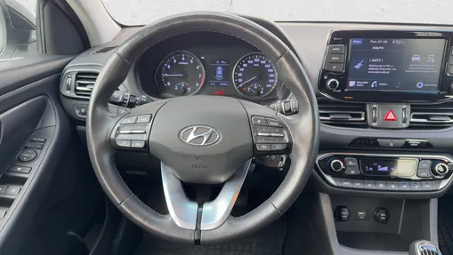 HYUNDAI i30 i30 1.0 T-GDI Smart