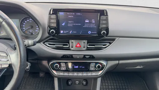 HYUNDAI i30 i30 1.0 T-GDI Smart