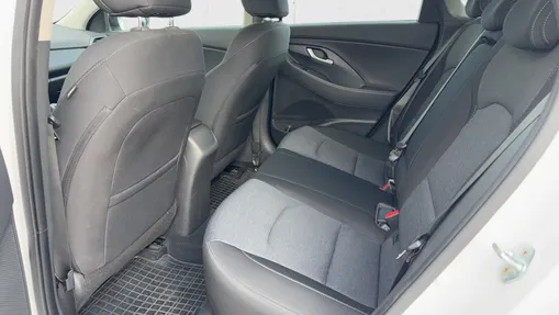 HYUNDAI i30 i30 1.0 T-GDI Smart