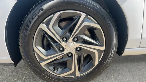 HYUNDAI i30 i30 1.0 T-GDI Smart