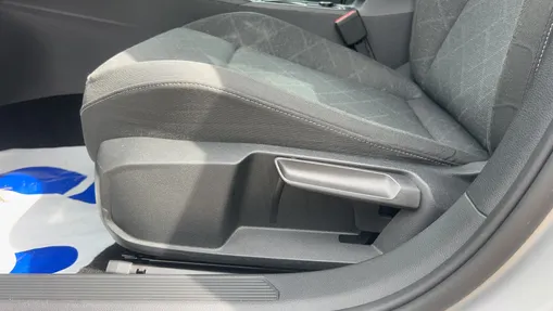 VOLKSWAGEN Golf Golf VIII 2.0 TDI Life
