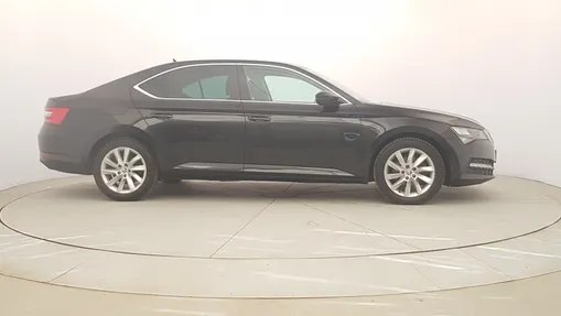 SKODA Superb Superb 2.0 TDI SCR Ambition DSG