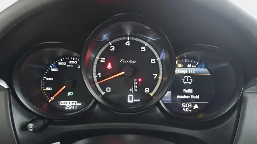 PORSCHE Macan Macan Turbo