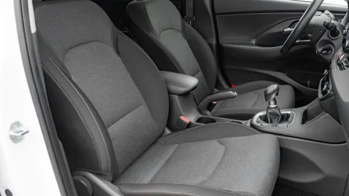 HYUNDAI i30 i30 1.5 T-GDI 48V Smart