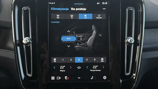 VOLVO XC40 XC40 82kWh P8 Recharge AWD Plus aut