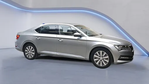 SKODA Superb Superb 2.0 TDI SCR Style