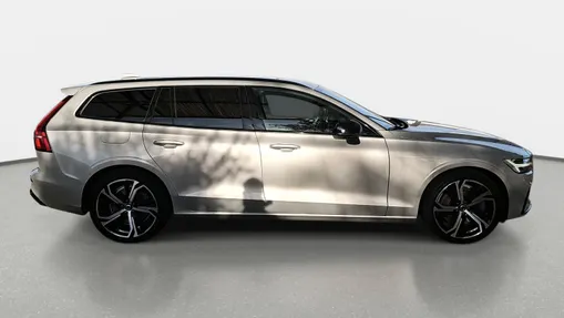 VOLVO V60 V60 B5 B AWD Plus Dark aut