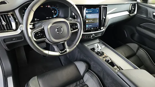 VOLVO V60 V60 B5 B AWD Plus Dark aut