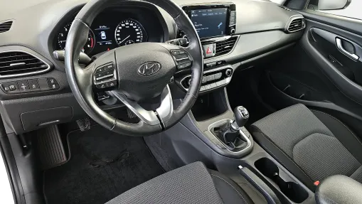 HYUNDAI i30 i30 1.0 T-GDI Modern