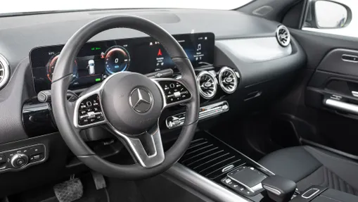 MERCEDES-BENZ EQA EQA 250 66.5kWh Progressive