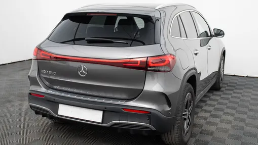 MERCEDES-BENZ EQA EQA 250 66.5kWh AMG Line