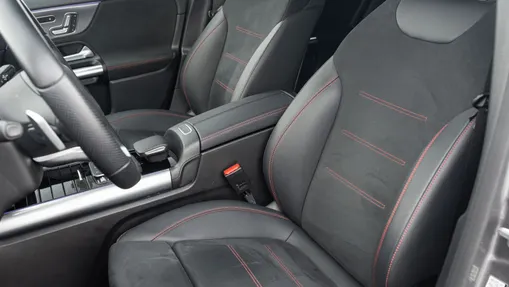 MERCEDES-BENZ EQA EQA 250 66.5kWh AMG Line