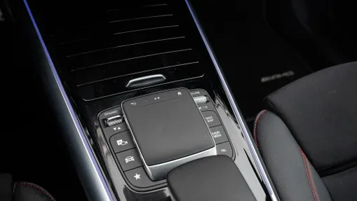 MERCEDES-BENZ EQA EQA 250 66.5kWh AMG Line