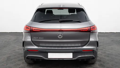 MERCEDES-BENZ EQA EQA 250 66.5kWh AMG Line