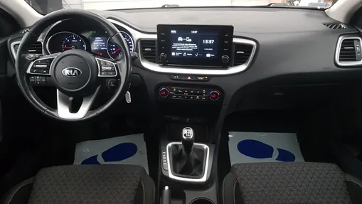 KIA Cee'd Ceed 1.6 CRDi SCR M