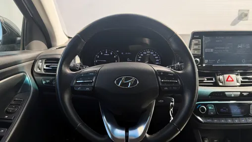 HYUNDAI i30 i30 1.5 T-GDI 48V Smart