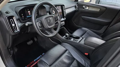 VOLVO XC40 XC40 B3 Core aut
