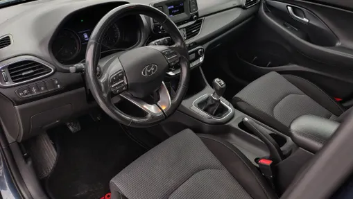 HYUNDAI i30 i30 1.5 DPI Classic +