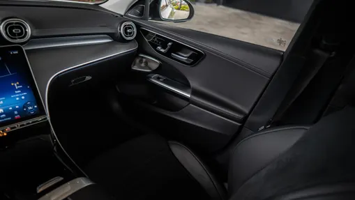 MERCEDES-BENZ C Klasa C 200 mHEV 4-Matic AMG