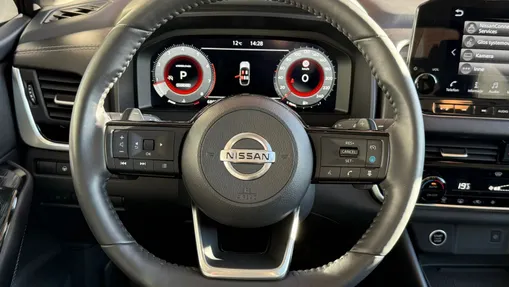 NISSAN Qashqai Qashqai 1.3 DIG-T mHEV Premiere Edition Xtronic