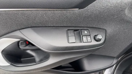 TOYOTA Yaris Yaris Hybrid 1.5 Comfort