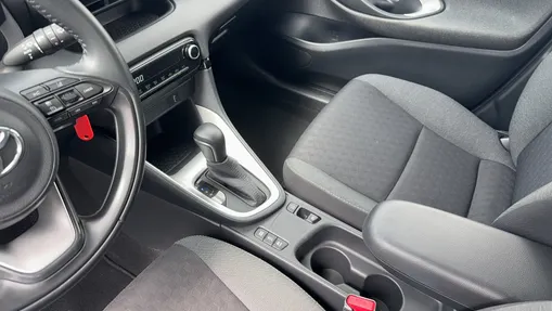 TOYOTA Yaris Yaris Hybrid 1.5 Comfort