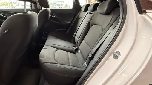 HYUNDAI i30 i30 1.0 T-GDI Smart