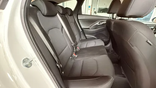 HYUNDAI i30 i30 1.0 T-GDI Smart