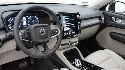 VOLVO XC40 XC40 T5 Plug-In Hybrid Inscription aut