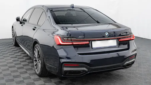 BMW Seria 7 745Le xDrive sport-aut