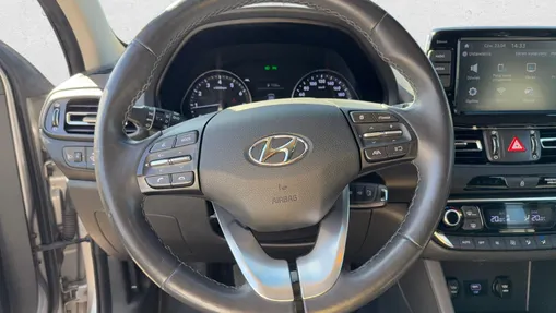 HYUNDAI i30 i30 1.5 DPI Smart