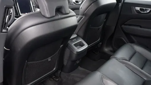 VOLVO XC60 XC60 B4 B Plus Dark aut