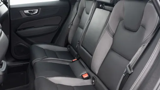 VOLVO XC60 XC60 B4 B Plus Dark aut