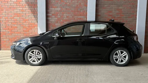 TOYOTA Corolla Corolla 2.0 Hybrid Comfort