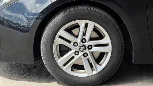 TOYOTA Corolla Corolla 2.0 Hybrid Comfort