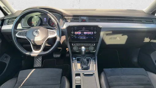 VOLKSWAGEN Passat Passat 2.0 TDI Elegance DSG