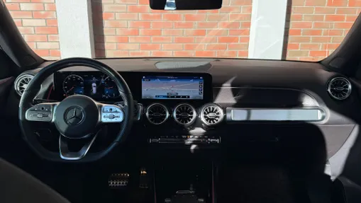 MERCEDES-BENZ GLB GLB 200 4-Matic AMG Line 8G-DCT